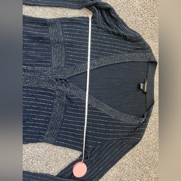 Ellen Tracy Navy Blue Beaded Embellish Full Sleeve Silk/Cashmere Top Size Large - Picture 10 of 13